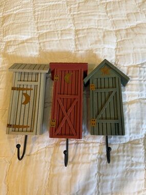 Rustic Barn Door Wall Hooks - Red, Green, and Cream